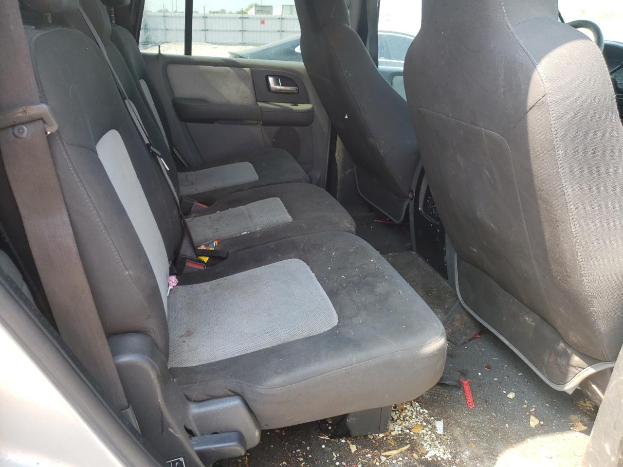 Photo 6 from auction – 2004 FORD EXPEDITION with VIN 1FMRU15W44LB21113