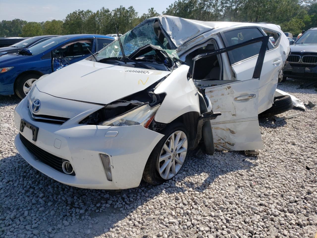 Photo 2 from auction – 2013 TOYOTA PRIUS V with VIN JTDZN3EUXD3194725