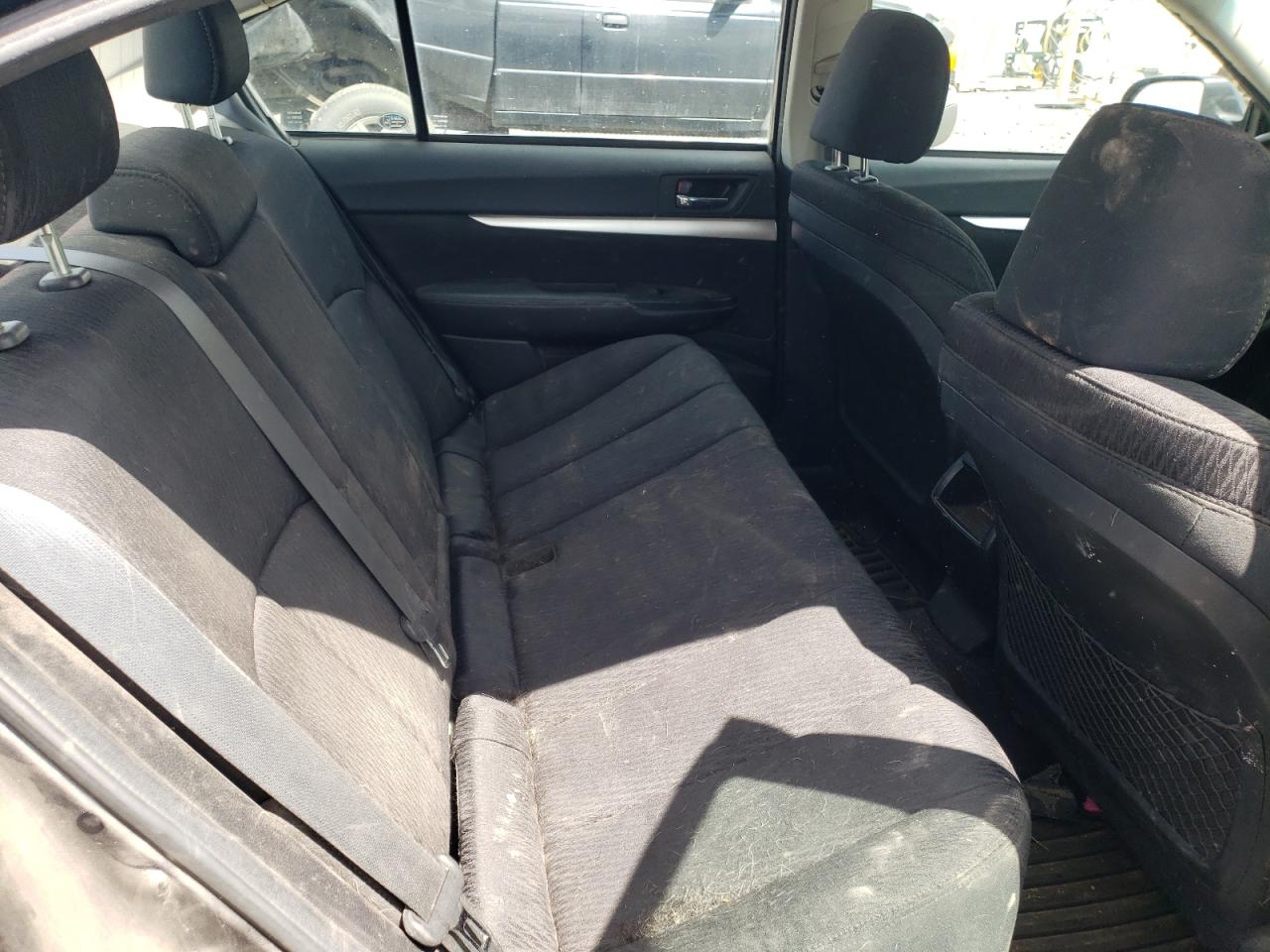 Photo 6 from auction – 2010 SUBARU LEGACY 2.5 with VIN 4S3BMBA6XA3236473