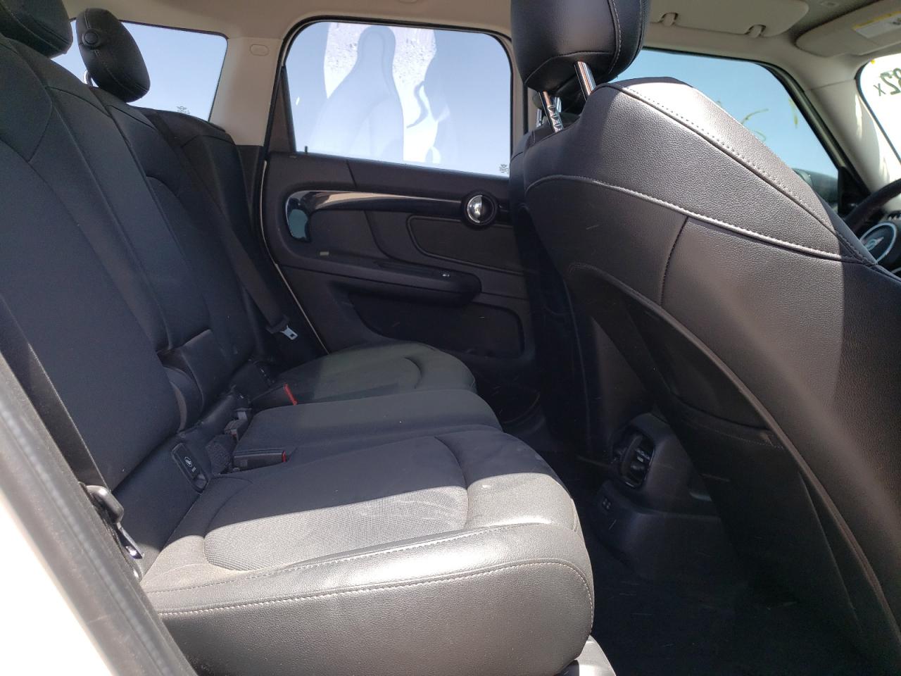 Photo 6 from auction – 2021 MINI COOPER S C with VIN WMZ53BR05M3M43373
