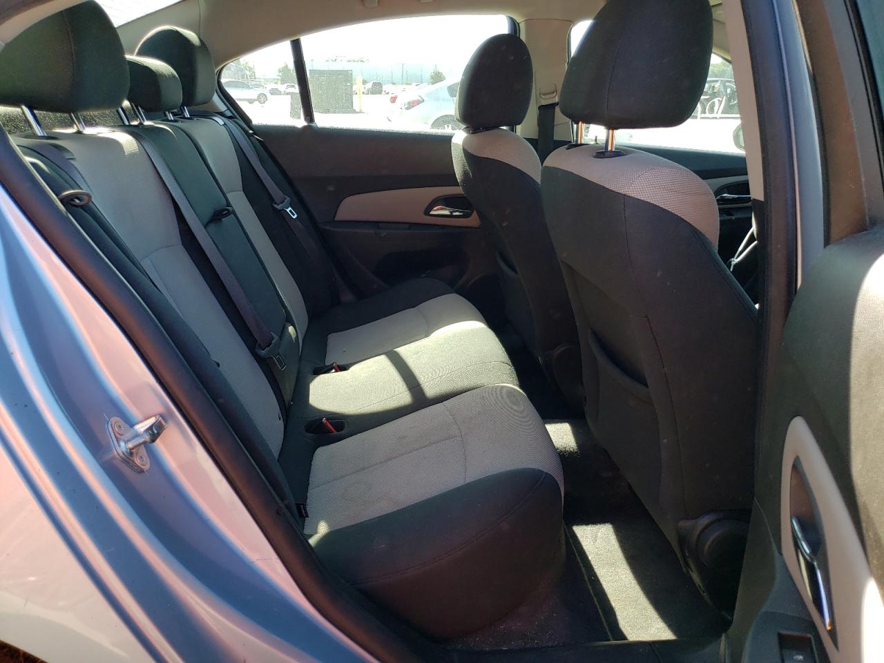 Photo 6 from auction – 2011 CHEVROLET CRUZE LS with VIN 1G1PC5SH1B7276390
