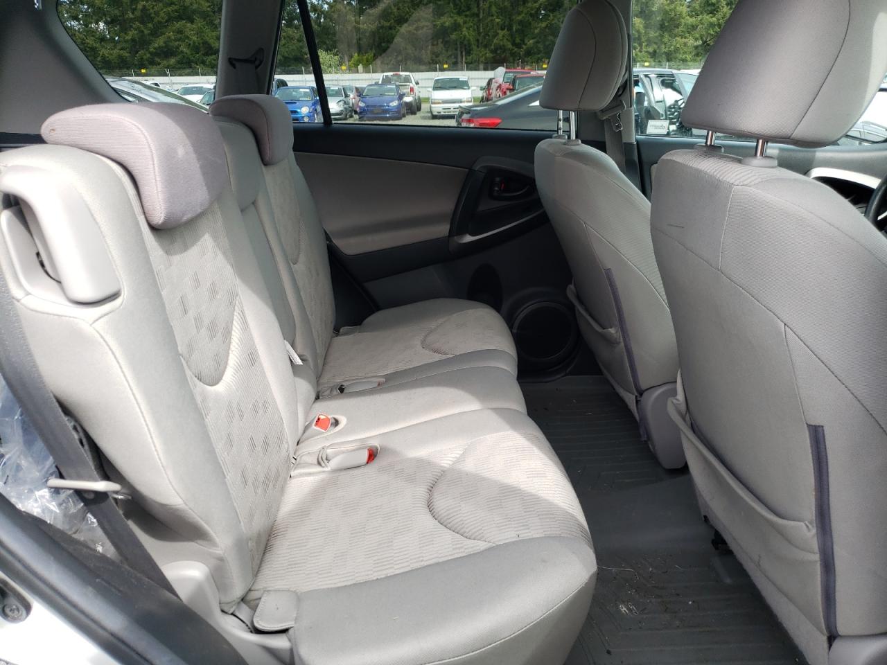 Photo 6 from auction – 2012 TOYOTA RAV4 with VIN 2T3BF4DV5CW214776