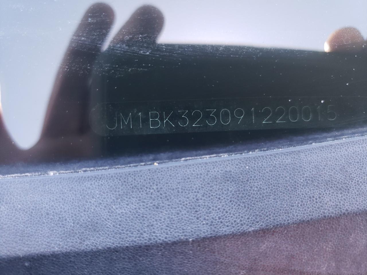 Zdjęcie 10 z aukcji – 2009 MAZDA 3 S z VIN JM1BK323091220015