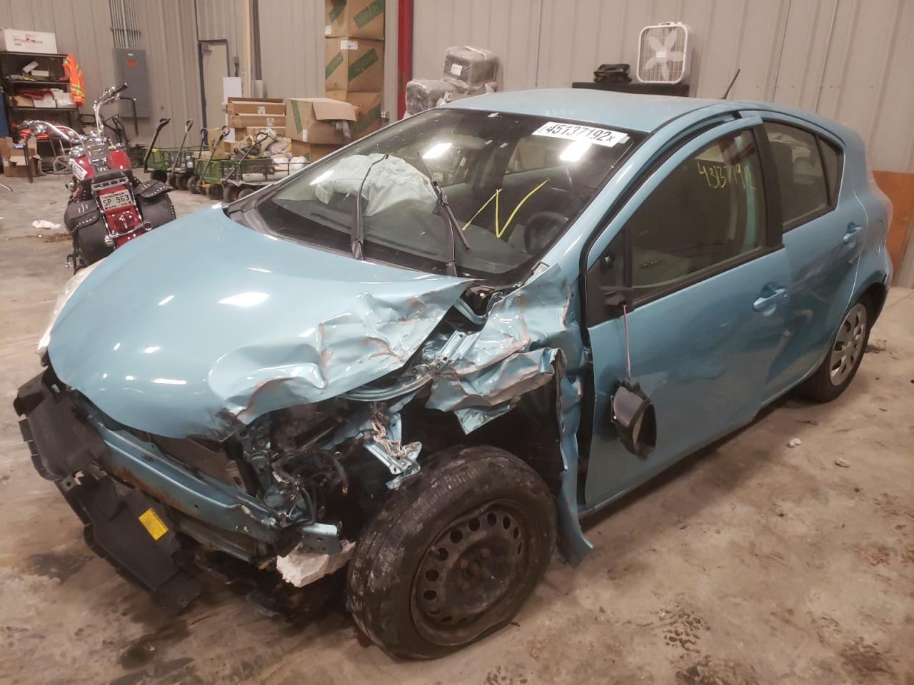 Photo 2 from auction – 2012 TOYOTA PRIUS C with VIN JTDKDTB36C1005904
