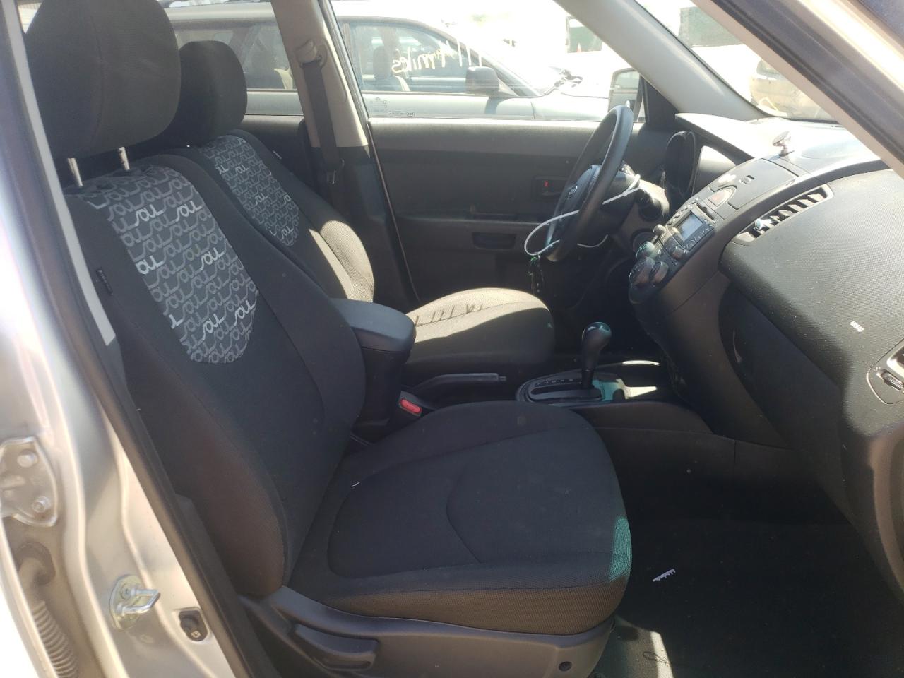 Photo 5 from auction – 2010 KIA SOUL + with VIN KNDJT2A22A7084726