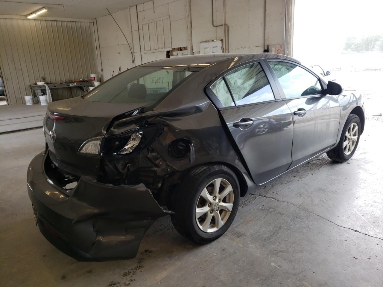 Photo 4 from auction – 2010 MAZDA 3 I with VIN JM1BL1SF5A1327612