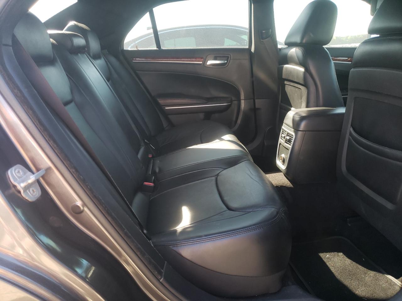 Photo 6 from auction – 2014 CHRYSLER 300 with VIN 2C3CCARG3EH162058