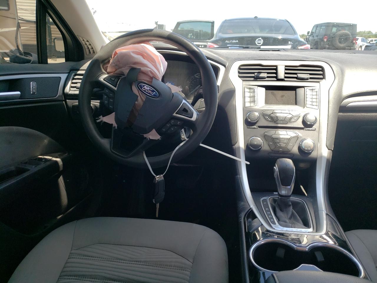 Photo 9 from auction – 2016 FORD FUSION S with VIN 3FA6P0G70GR311226