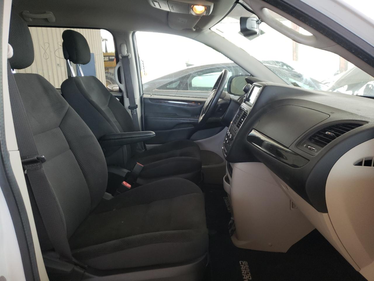 Photo 5 from auction – 2017 DODGE GRAND CARA with VIN 2C4RDGBG9HR834915