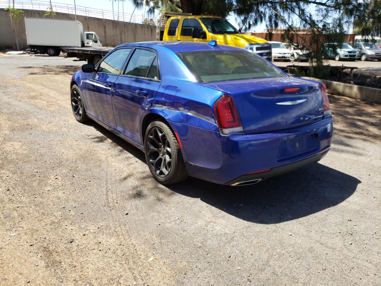 Photo 3 from auction – 2019 CHRYSLER 300 S with VIN 2C3CCABG5KH559809