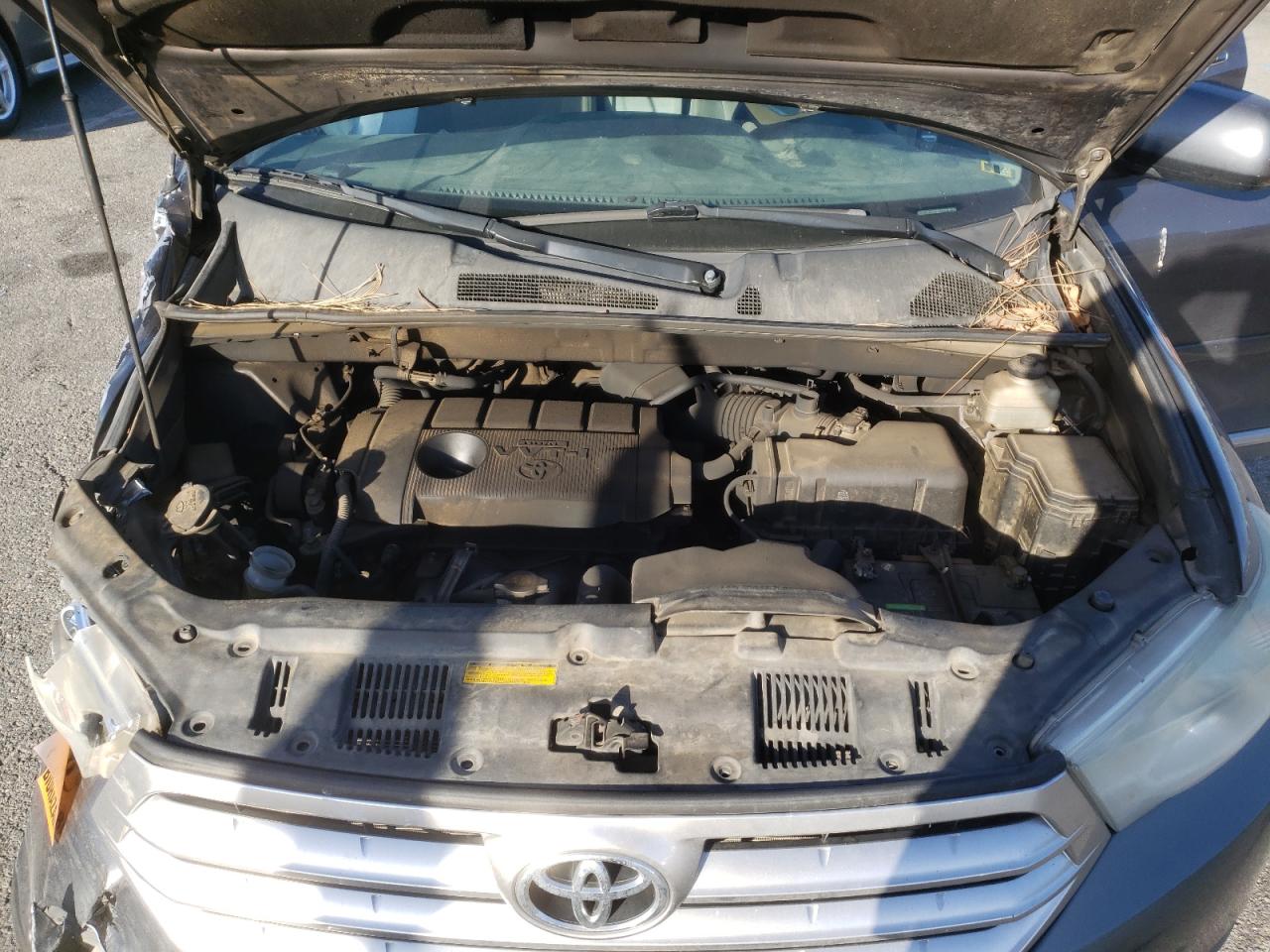Photo 7 from auction – 2012 TOYOTA HIGHLANDER with VIN 5TDZA3EH2CS029618