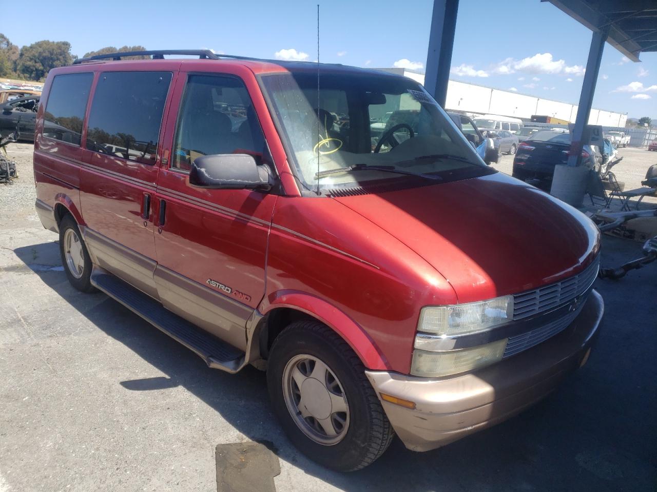 CHEVROLET ASTRO 2002 con VIN 1GNEL19X52B146783 - Foto de la subasta