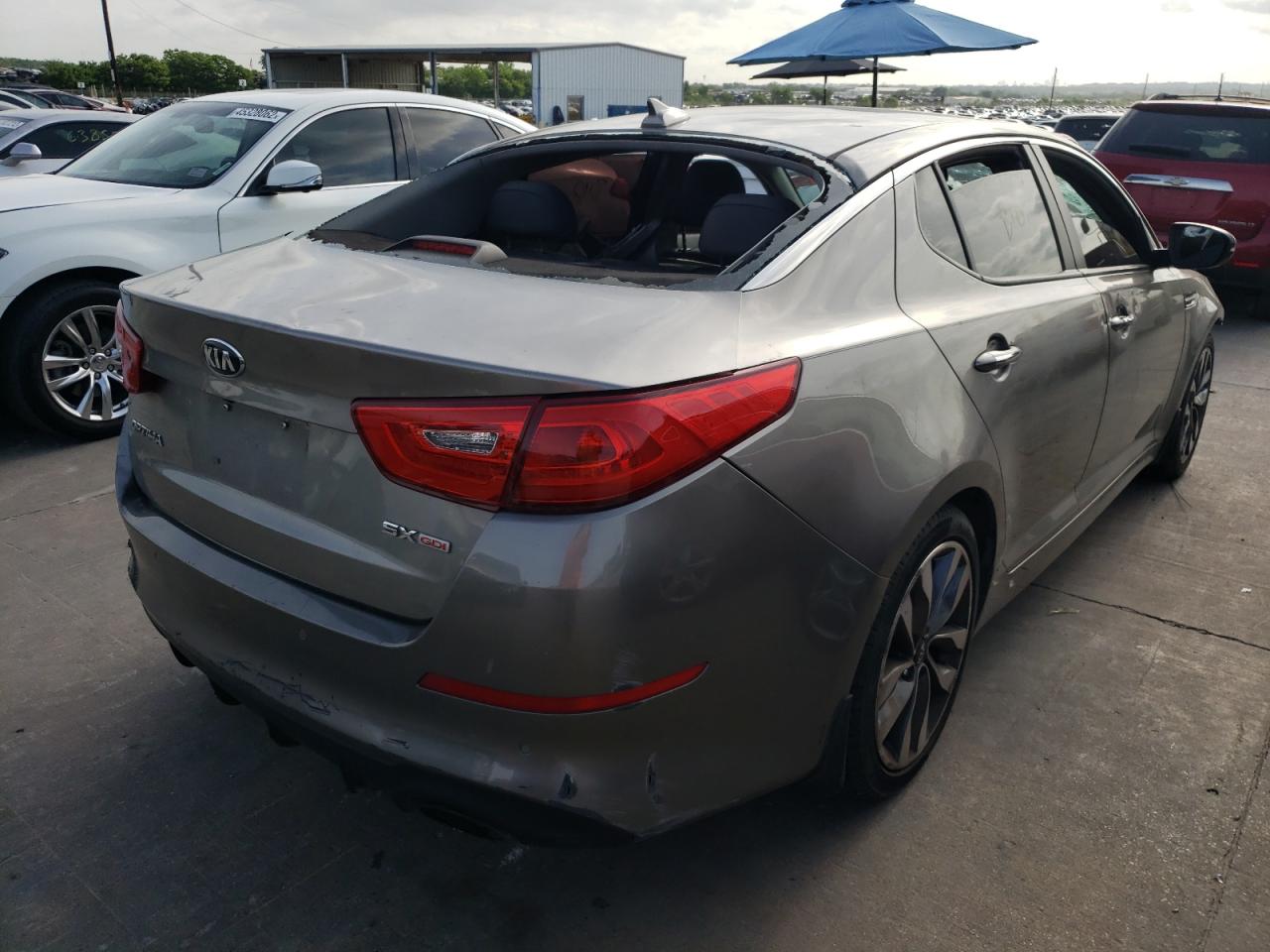Photo 4 from auction – 2015 KIA OPTIMA SX with VIN 5XXGR4A74FG358250