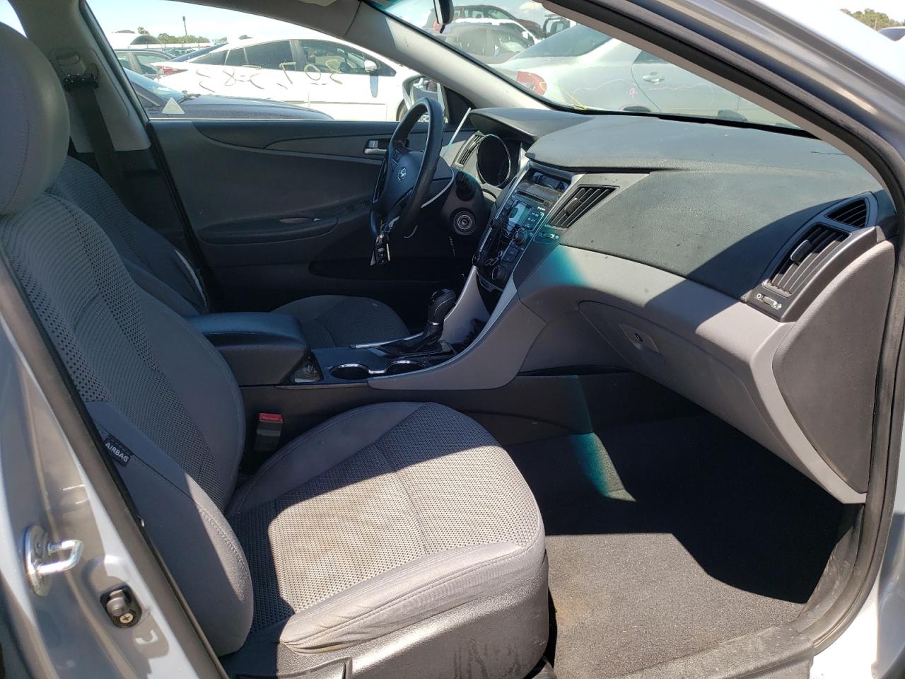 Photo 5 from auction – 2011 HYUNDAI SONATA GLS with VIN 5NPEB4AC1BH049133