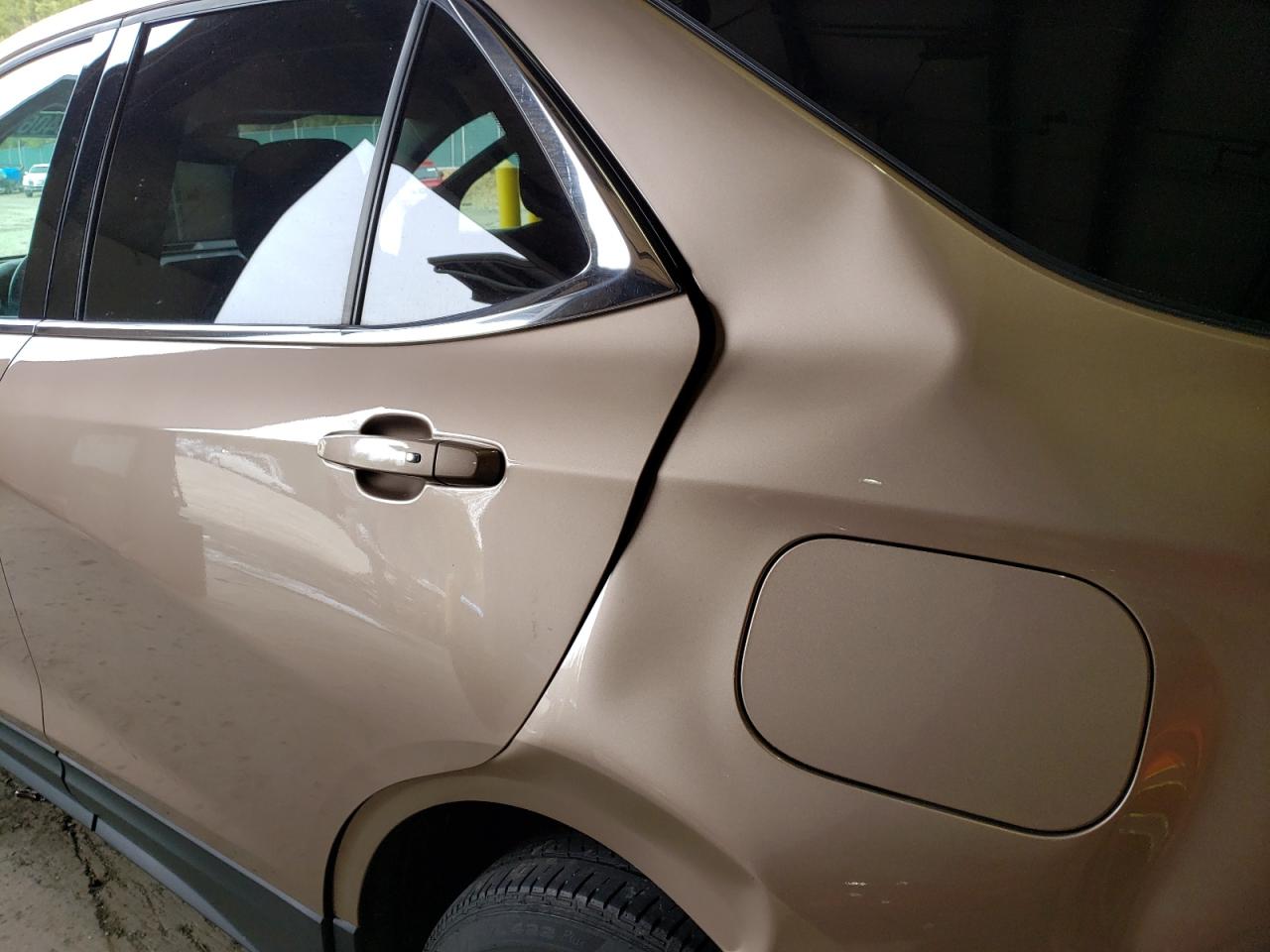 Photo 9 from auction – 2019 CHEVROLET EQUINOX LT with VIN 2GNAXTEV1K6238463