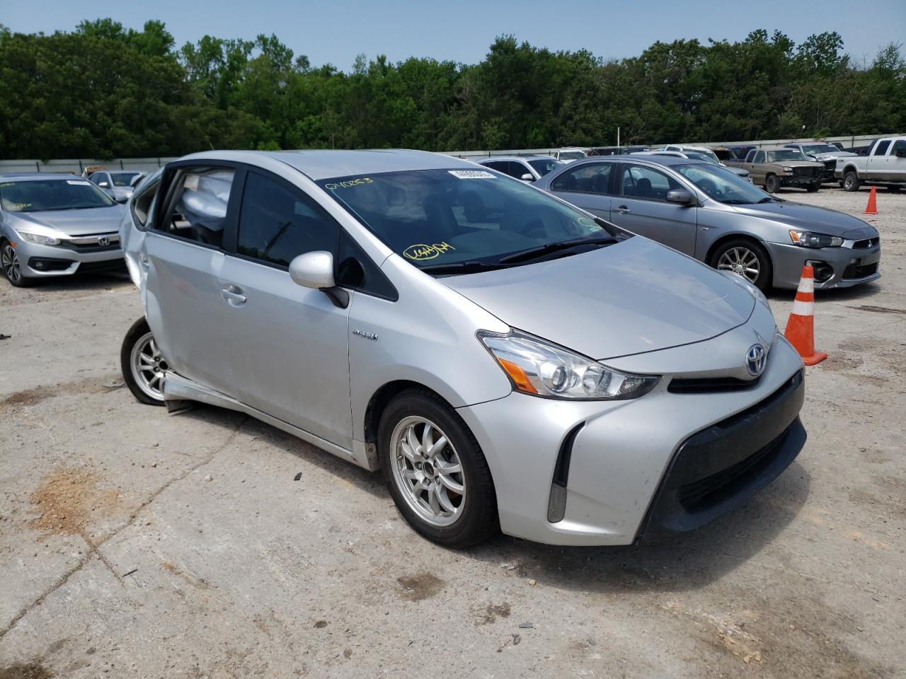 TOYOTA PRIUS V 2015 with VIN JTDZN3EU6FJ040253 - Photo from auction