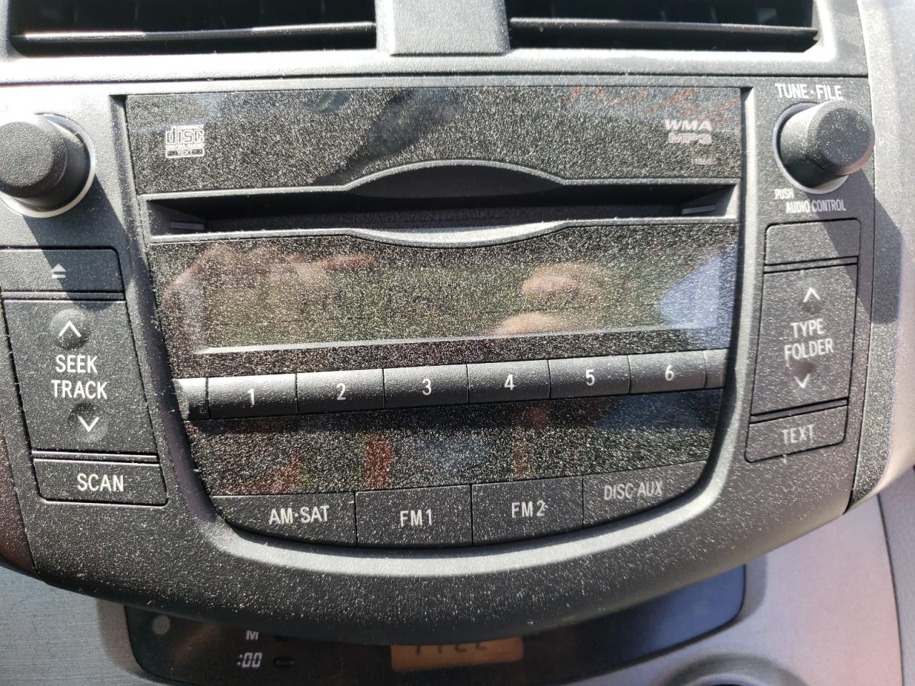Photo 9 from auction – 2011 TOYOTA RAV4 with VIN 2T3BF4DV8BW094017