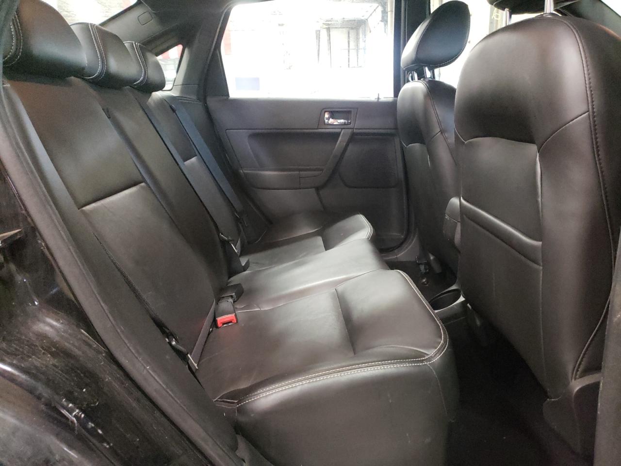 Photo 6 from auction – 2011 FORD FOCUS SEL with VIN 1FAHP3HN2BW197386