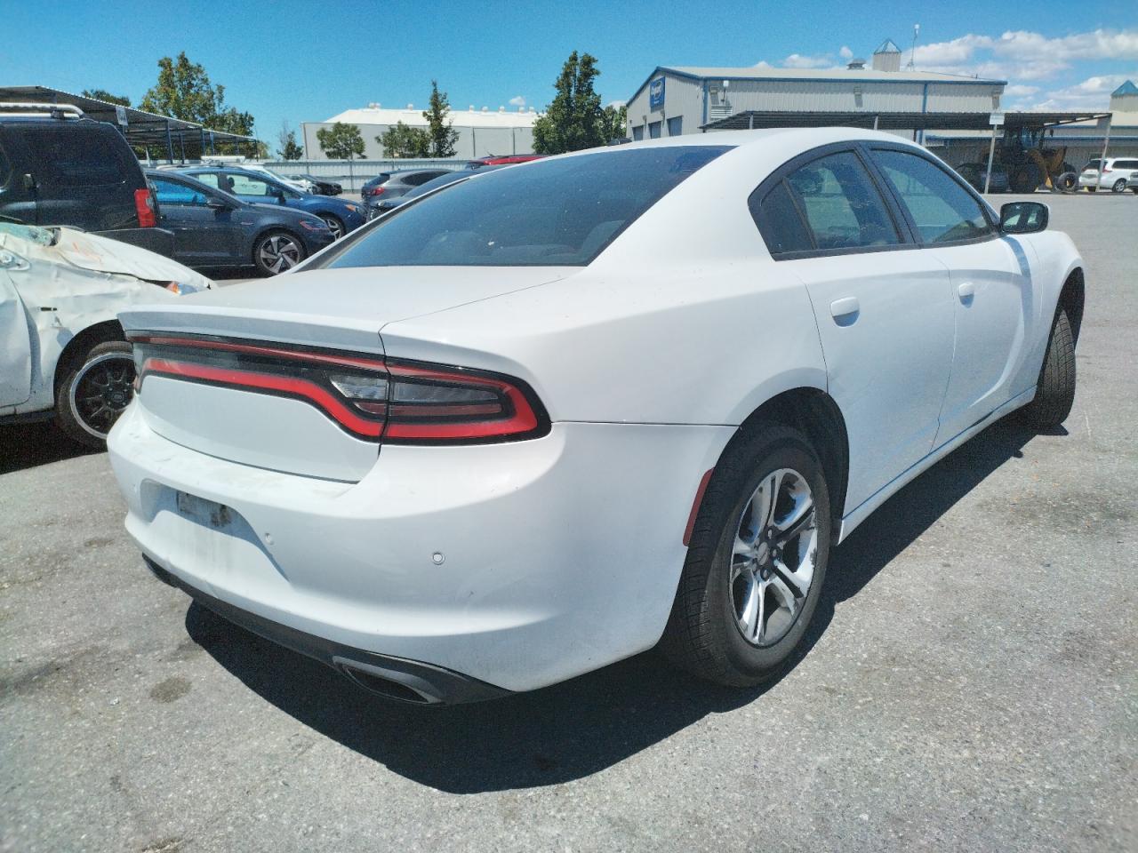 Photo 4 from auction – 2015 DODGE CHARGER SE with VIN 2C3CDXBG7FH768524