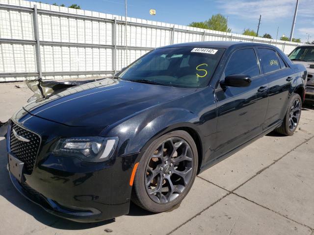 Photo 2 from auction – 2019 CHRYSLER 300 S with VIN 2C3CCABG8KH697599