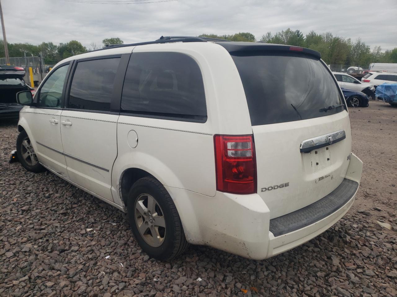 Photo 3 from auction – 2010 DODGE GRAND CARA with VIN 2D4RN5D11AR390383