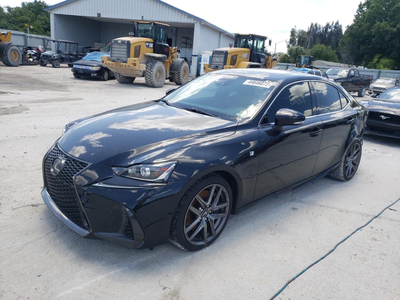 Photo 2 from auction – 2017 LEXUS IS 200T with VIN JTHBA1D2XH5060422