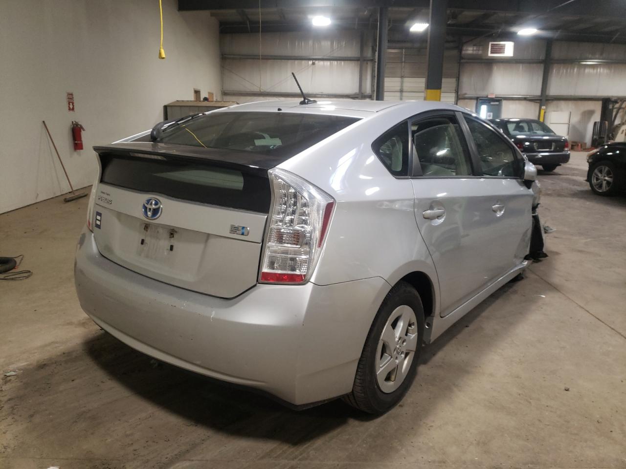 Photo 4 from auction – 2010 TOYOTA PRIUS with VIN JTDKN3DU9A0204936