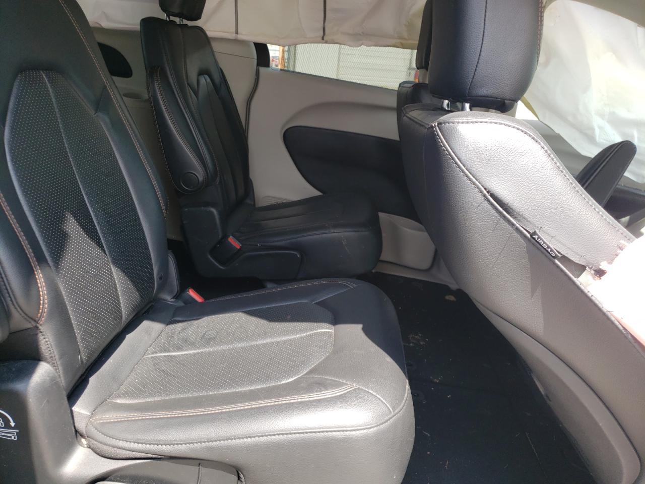 Photo 6 from auction – 2019 CHRYSLER PACIFICA T with VIN 2C4RC1BG7KR650242
