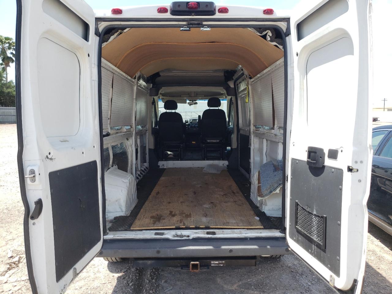 Photo 6 from auction – 2014 RAM PROMASTER with VIN 3C6TRVDD9EE125890