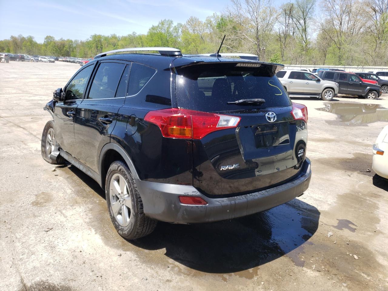Photo 16 from auction – 2015 TOYOTA RAV4 XLE with VIN 2T3RFREV3FW355151