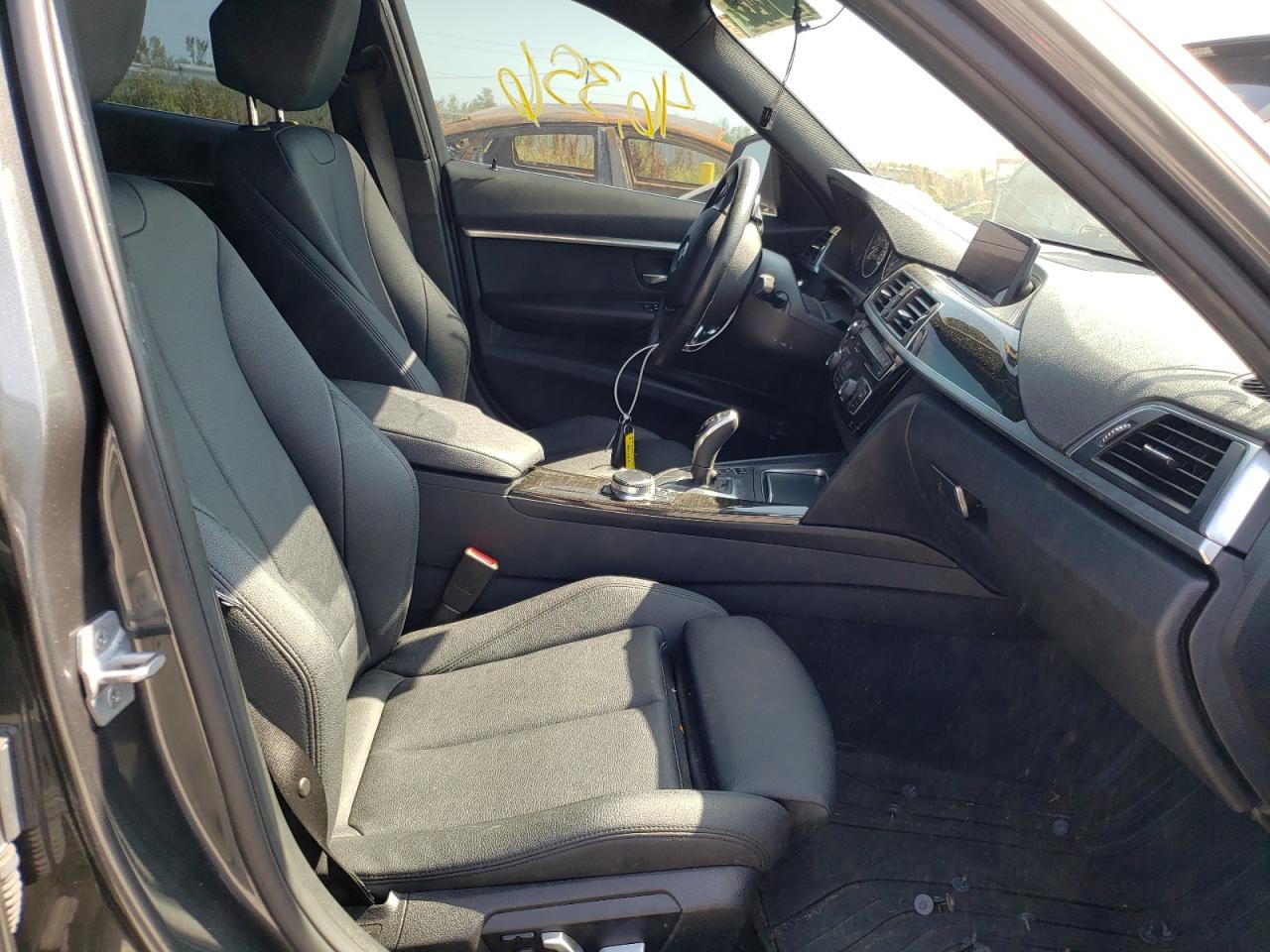 Photo 5 from auction – 2018 BMW 330 XI with VIN WBA8D9G56JNU69916