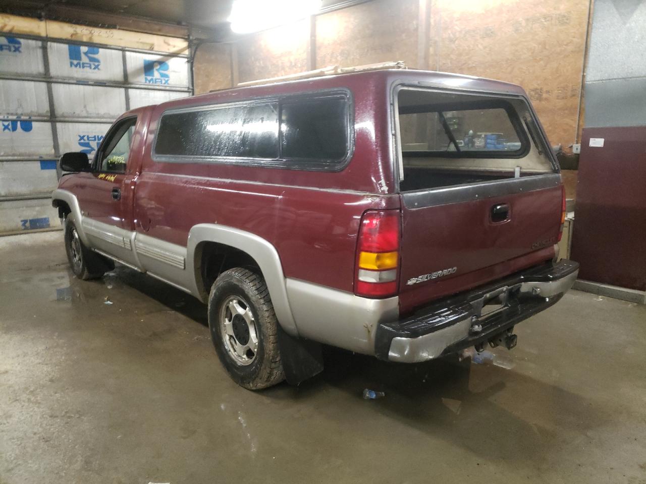 Photo 3 from auction – 2000 CHEVROLET SILVERADO with VIN 1GCEK14T2YE225500