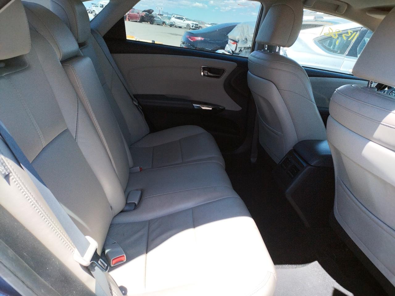Photo 6 from auction – 2015 TOYOTA AVALON HYB with VIN 4T1BD1EB5FU037894