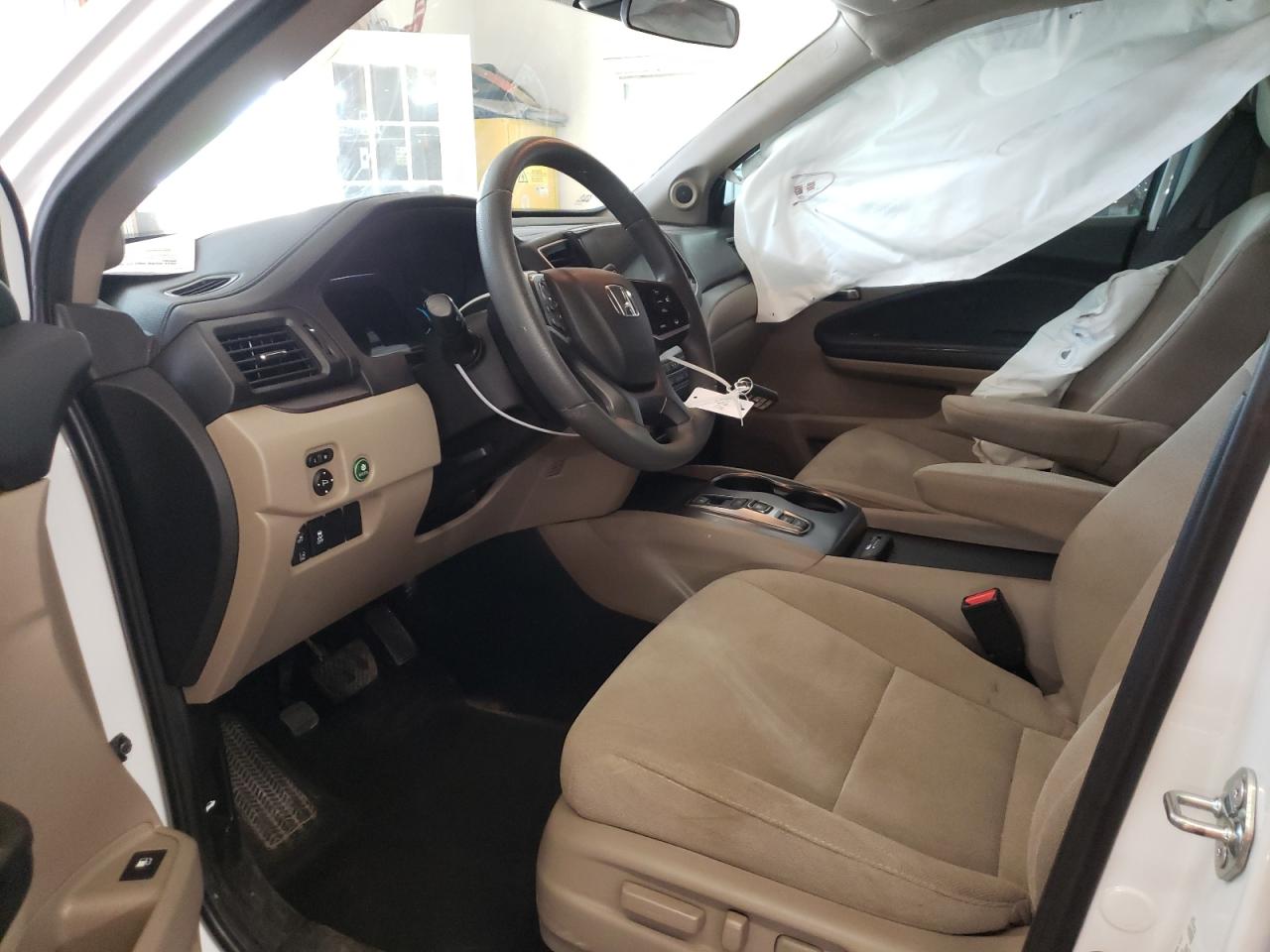Photo 5 from auction – 2021 HONDA PILOT EX with VIN 5FNYF5H39MB013656
