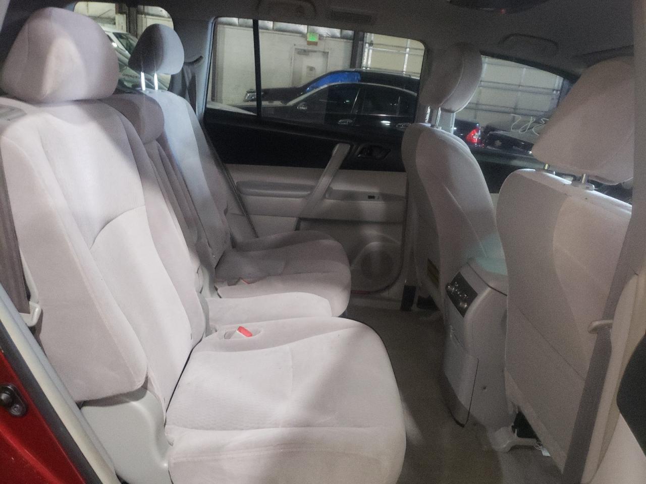 Photo 6 from auction – 2008 TOYOTA HIGHLANDER with VIN JTEES41A382036422
