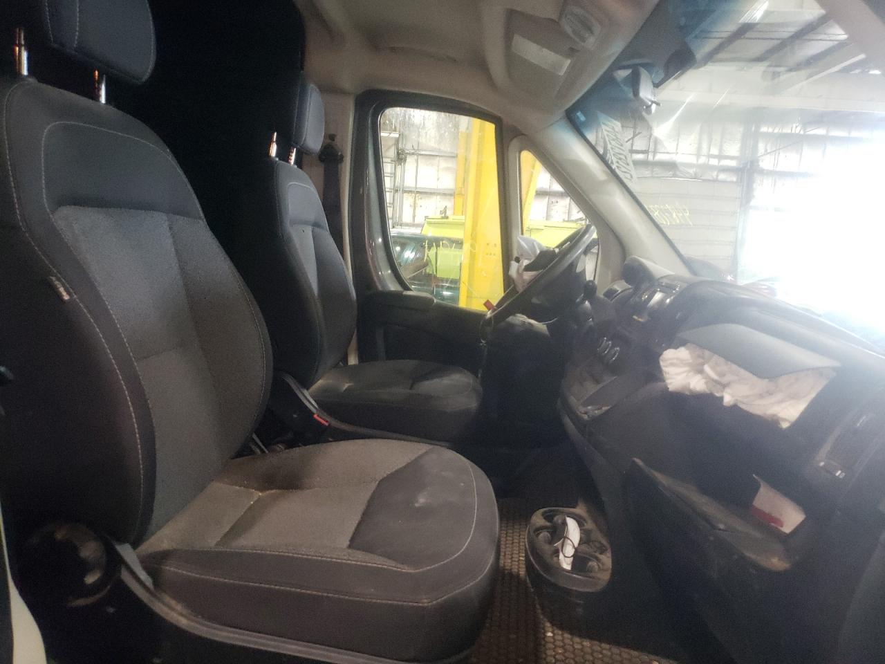 Photo 5 from auction – 2016 RAM PROMASTER with VIN 3C6TRVNG1GE130139