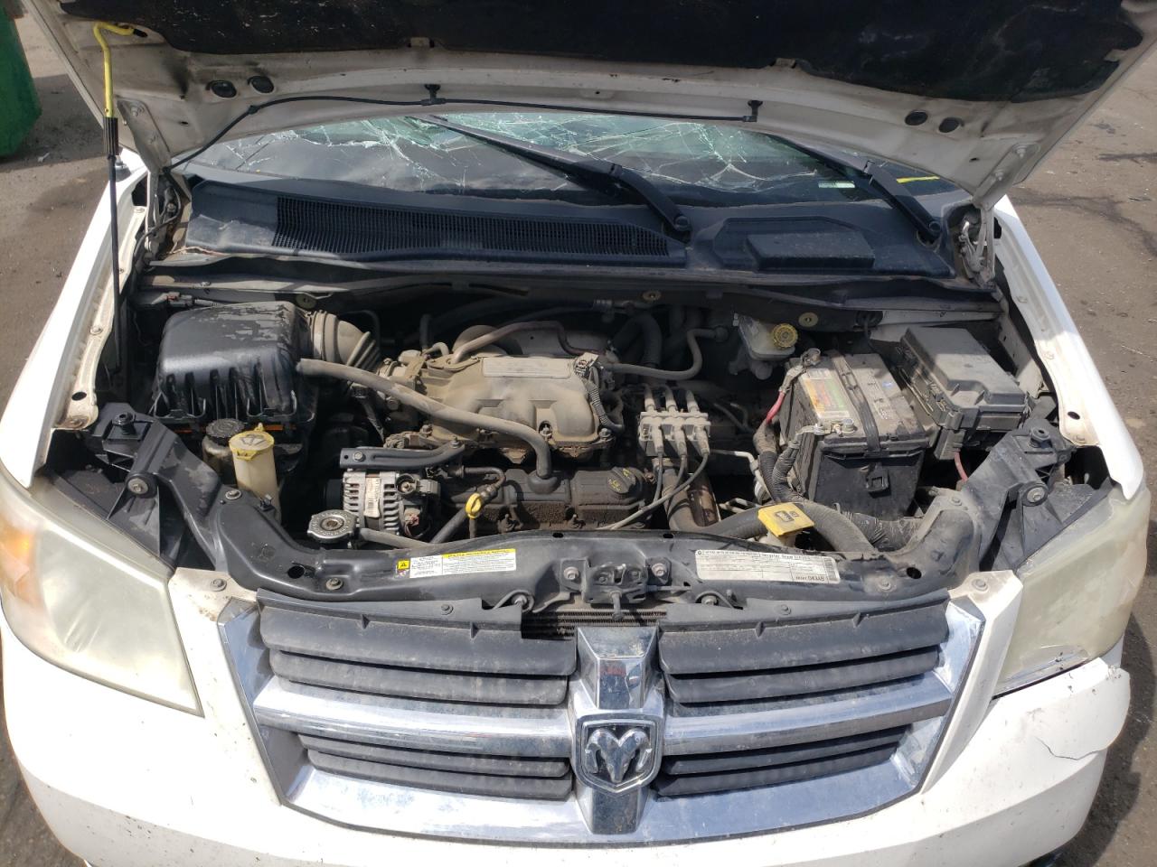 Photo 7 from auction – 2010 DODGE GRAND CARA with VIN 2D4RN5D16AR209813