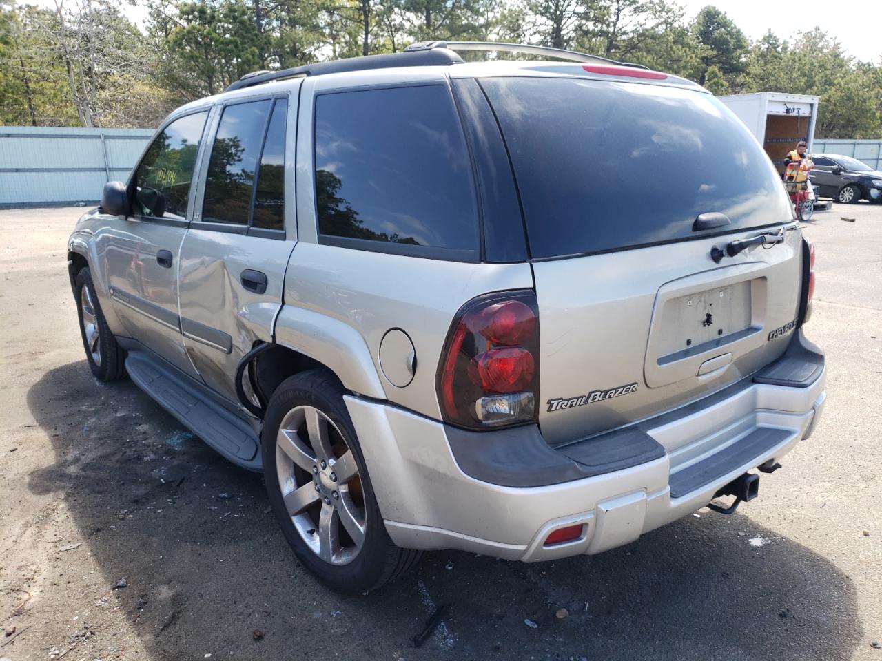 Photo 3 from auction – 2002 CHEVROLET TRAILBLAZE with VIN 1GNDT13S722342085