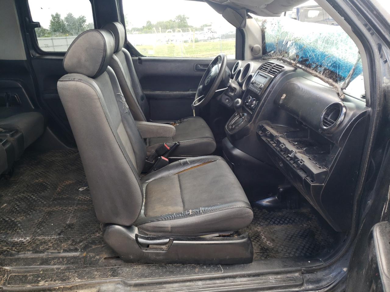 Photo 5 from auction – 2003 HONDA ELEMENT EX with VIN 5J6YH28583L002146