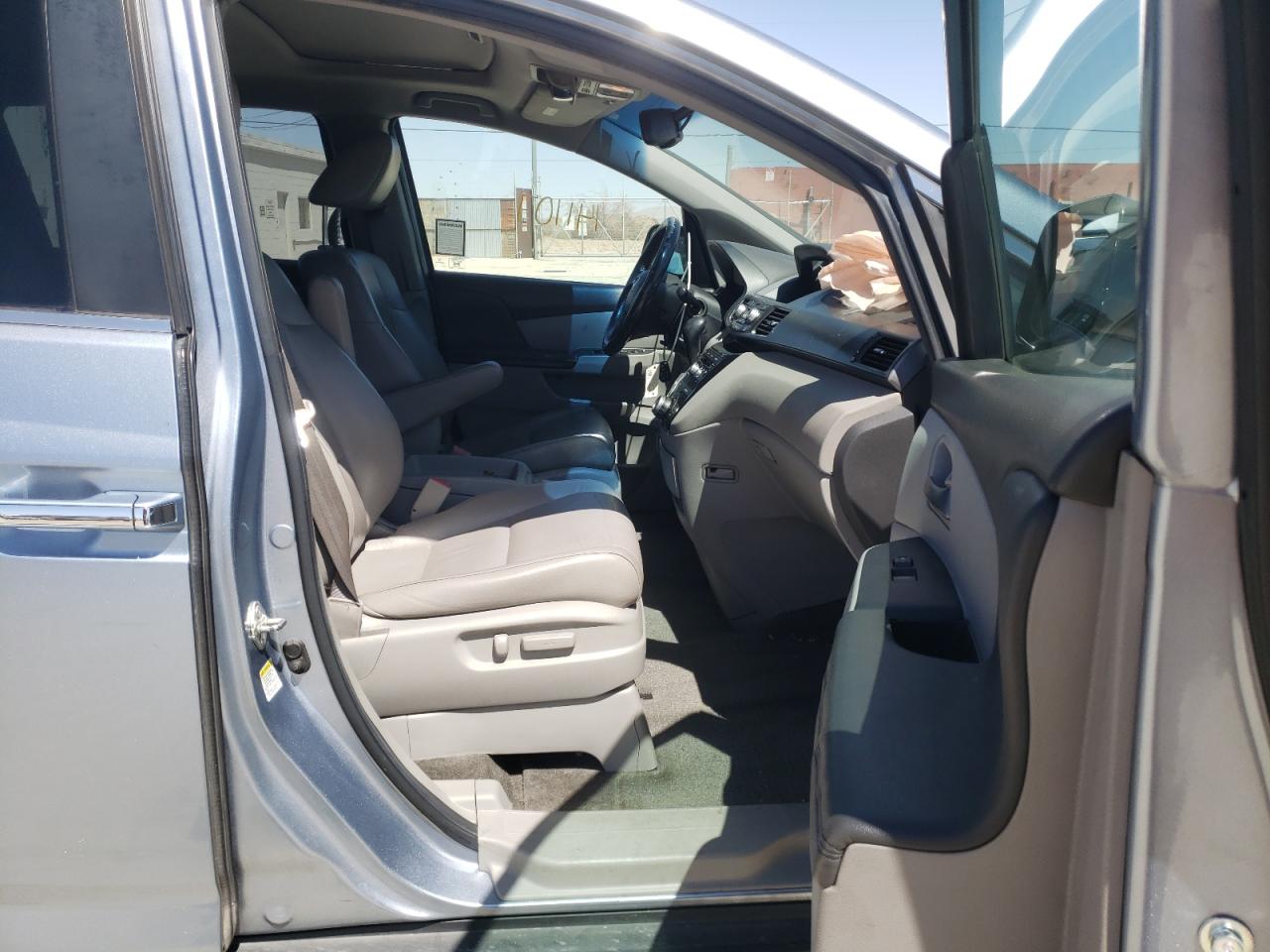 Photo 5 from auction – 2011 HONDA ODYSSEY EX with VIN 5FNRL5H64BB083716