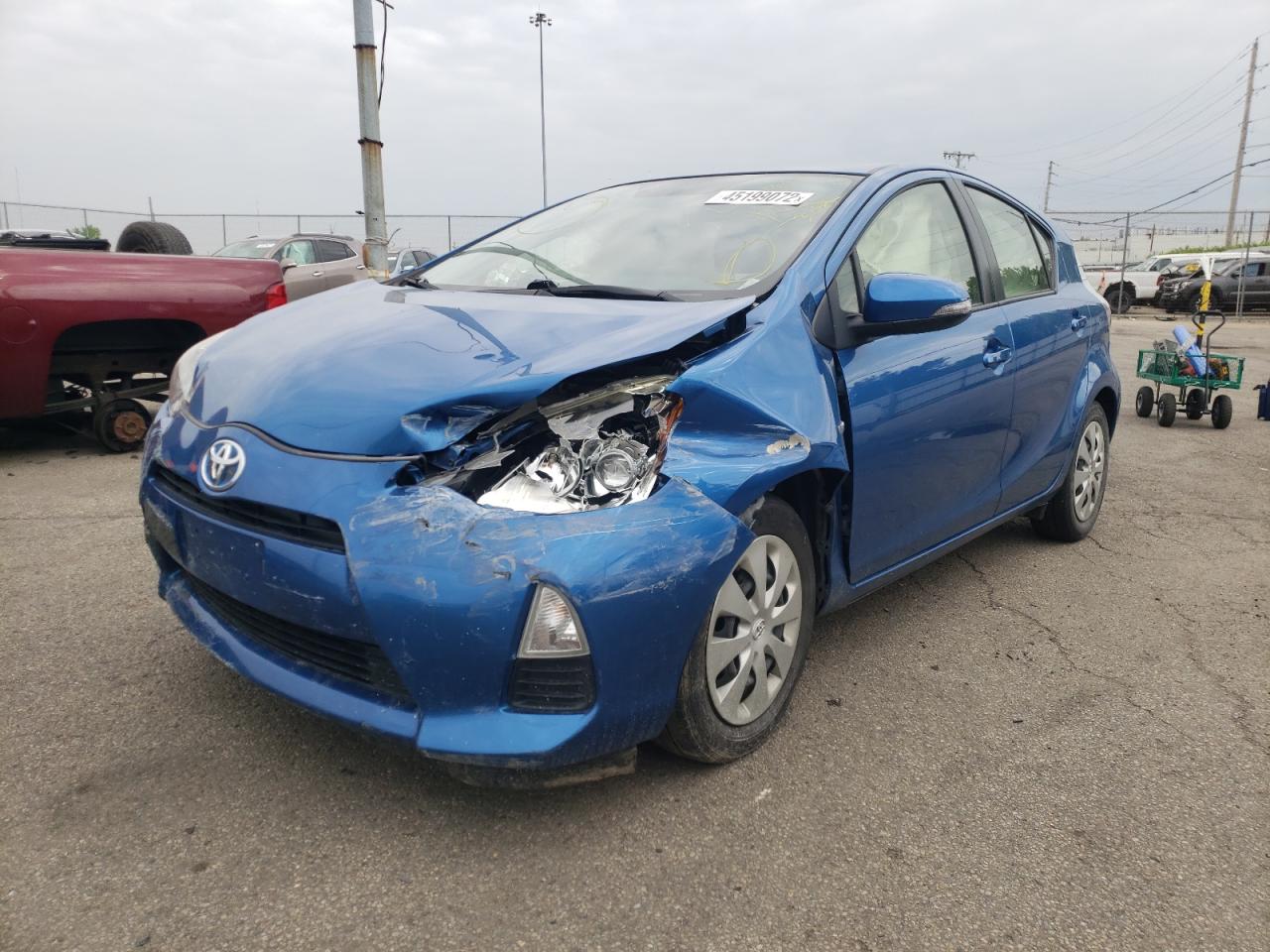 Photo 2 from auction – 2014 TOYOTA PRIUS C with VIN JTDKDTB34E1571420