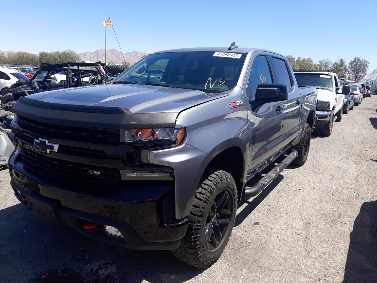 Photo 2 from auction – 2021 CHEVROLET SILVERADO with VIN 1GCPYFED6MZ196694