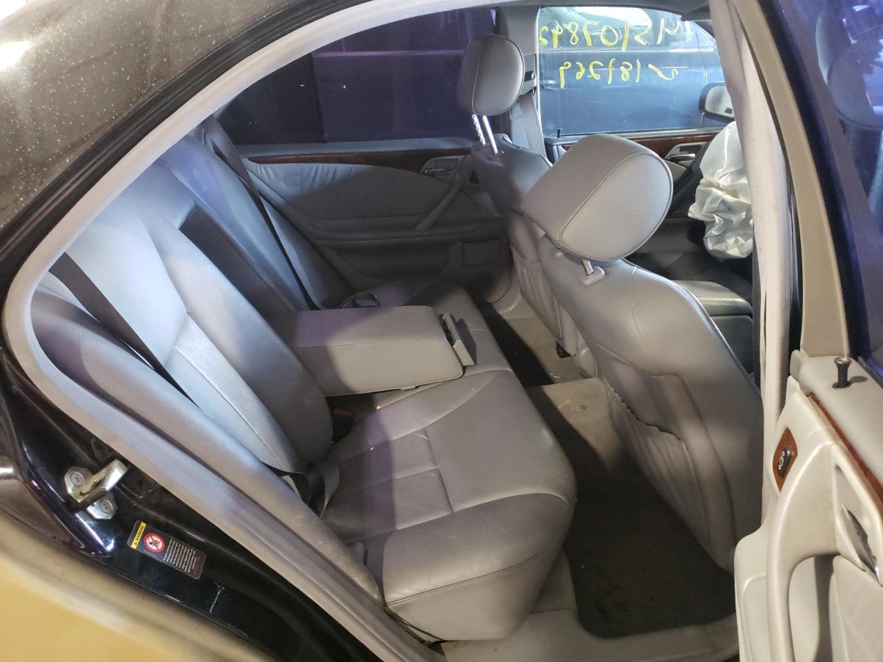 Photo 18 from auction – 2000 MERCEDES-BENZ E 320 with VIN WDBJF65J1YB091432