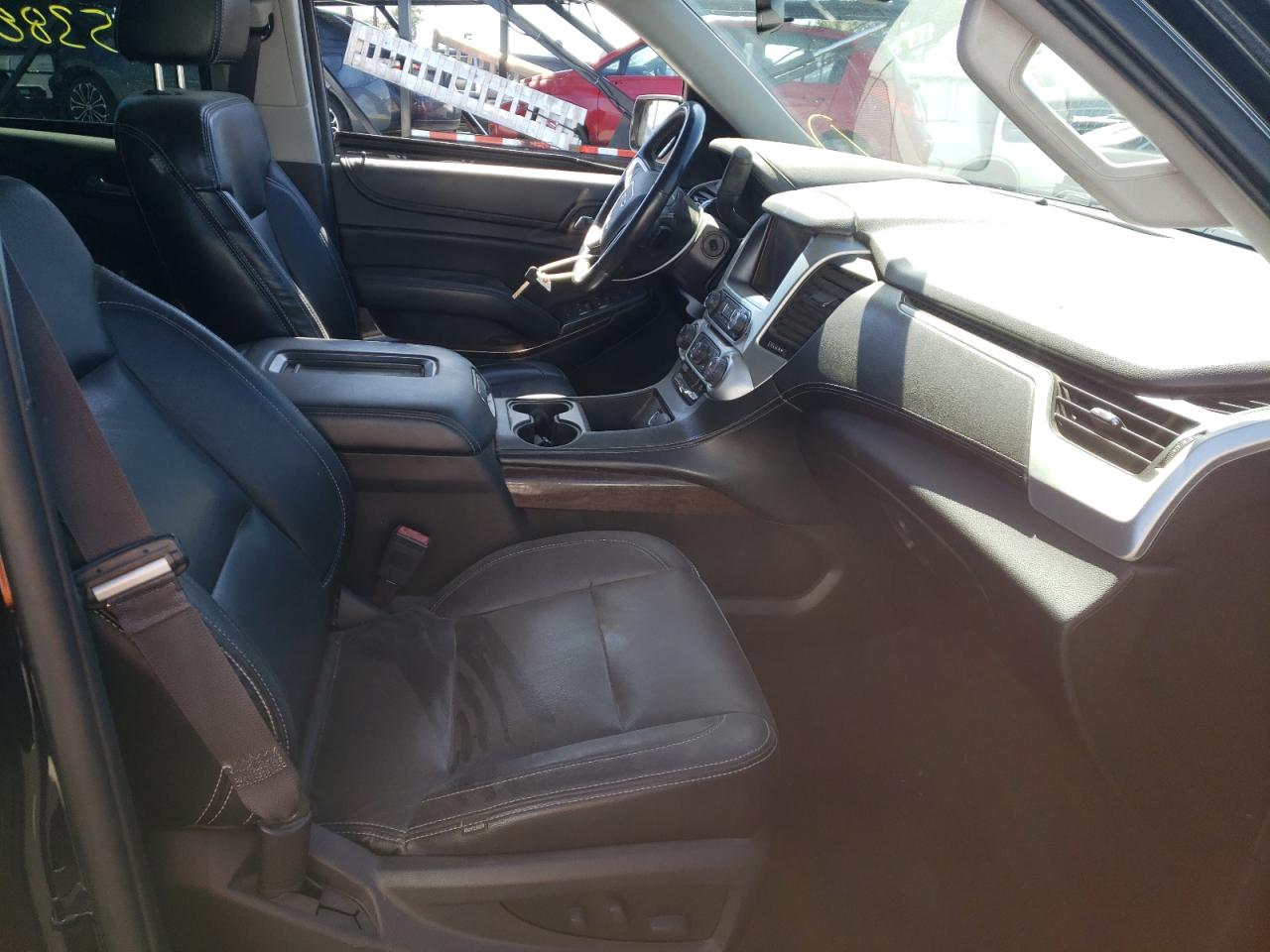 Photo 5 from auction – 2015 GMC YUKON SLE with VIN 1GKS1AKC1FR682902
