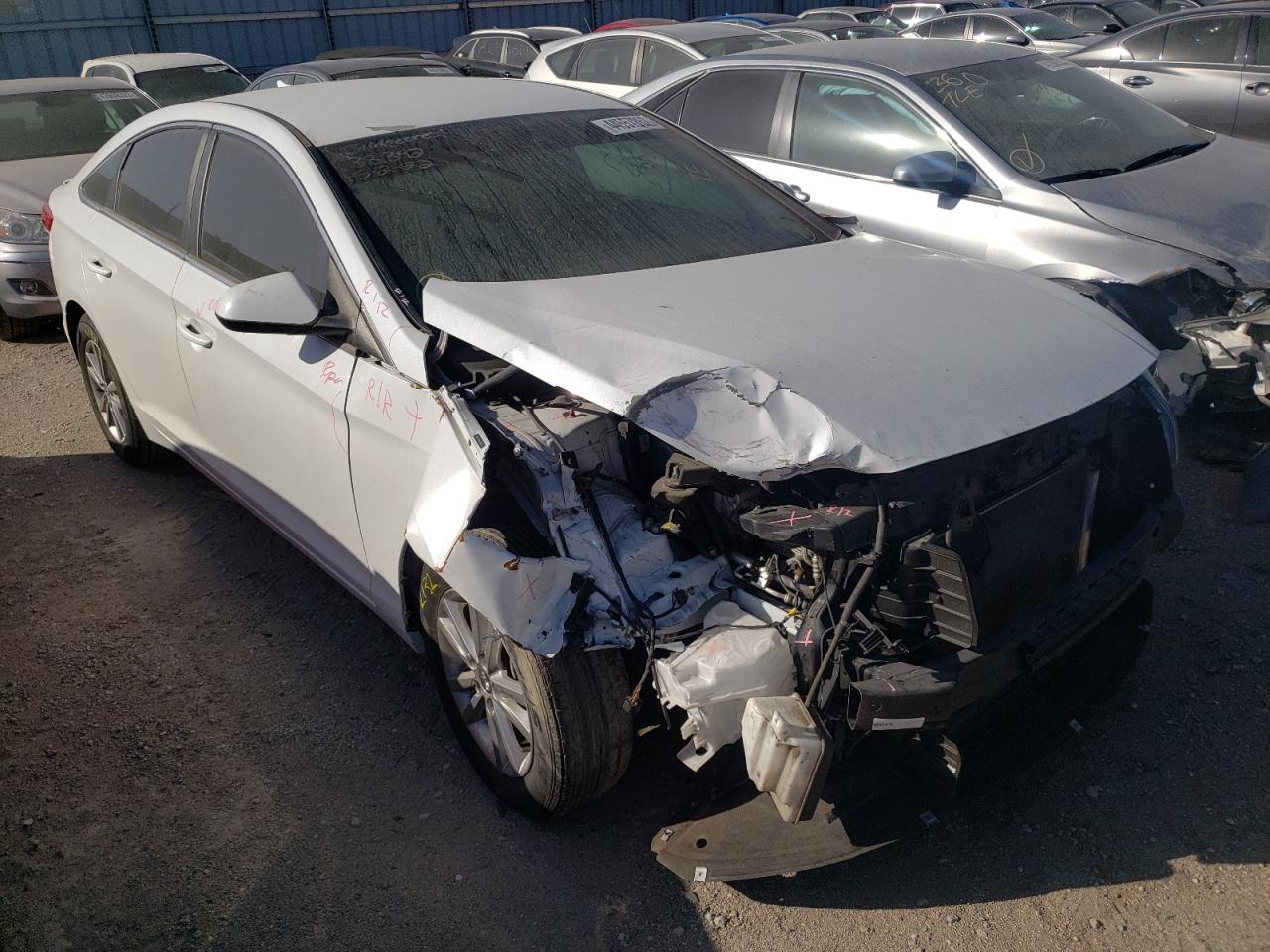 Photo 1 from auction – 2016 HYUNDAI SONATA SE with VIN 5NPE24AF6GH381392