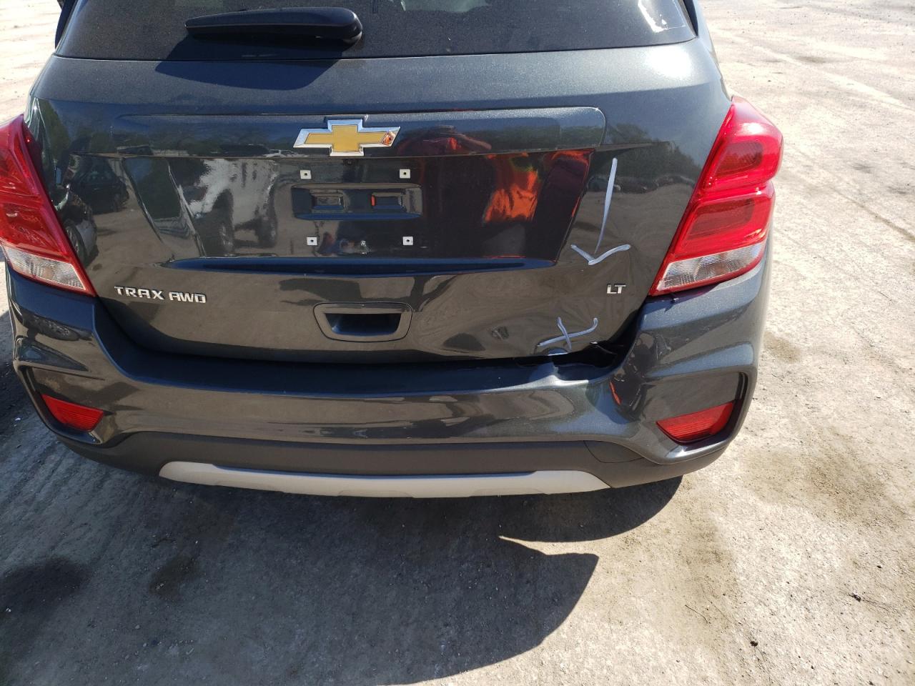 Photo 9 from auction – 2020 CHEVROLET TRAX 1LT with VIN 3GNCJPSB6LL177362