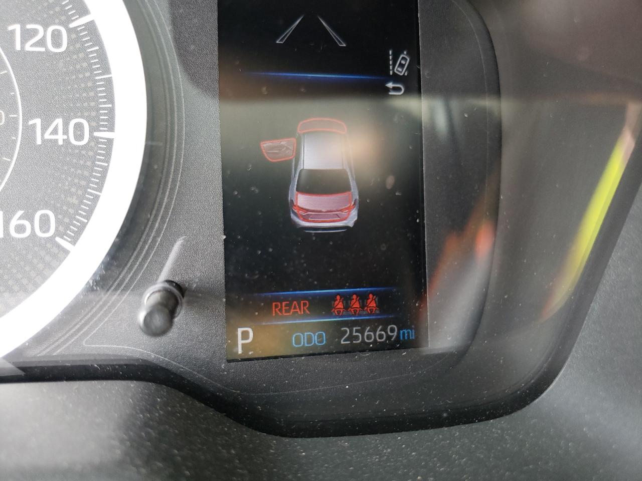Photo 8 from auction – 2021 TOYOTA COROLLA LE with VIN 5YFEPMAE6MP245867