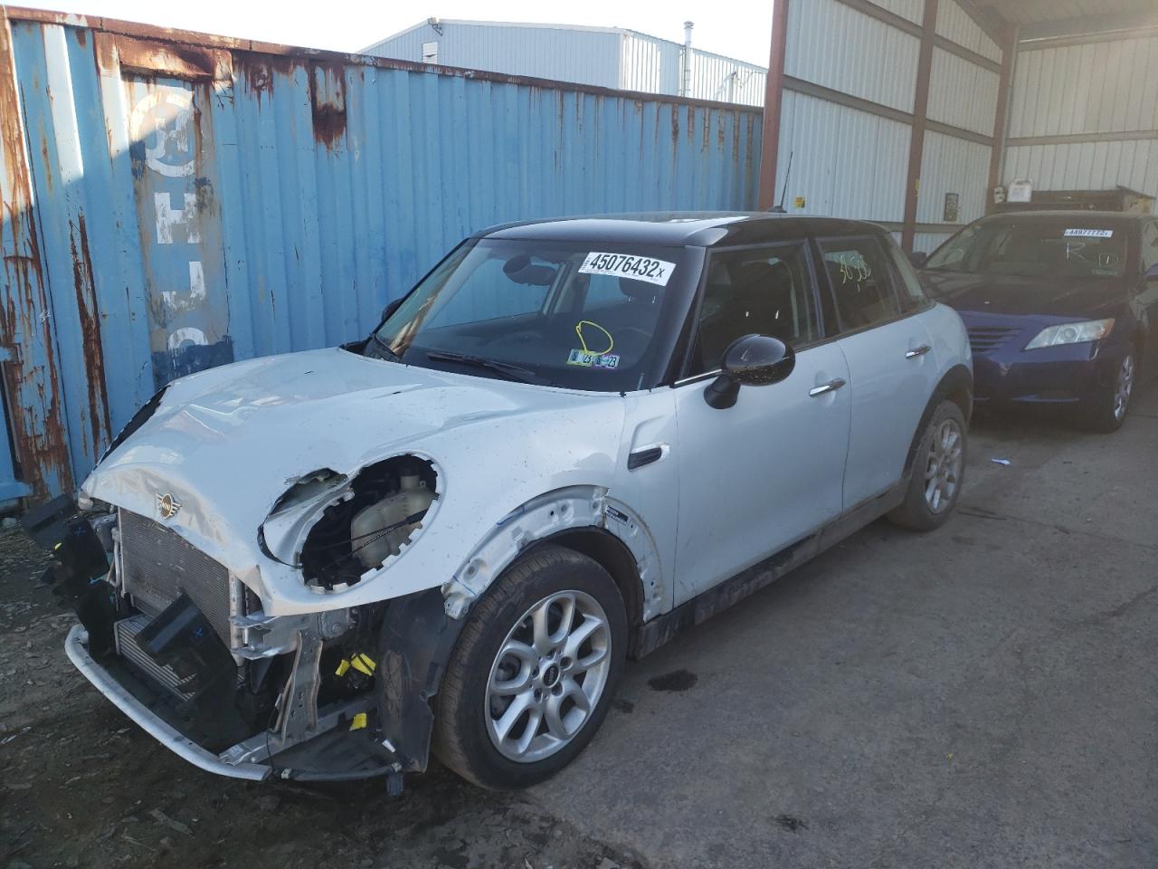 Photo 2 from auction – 2019 MINI COOPER with VIN WMWXU1C53K2J02252