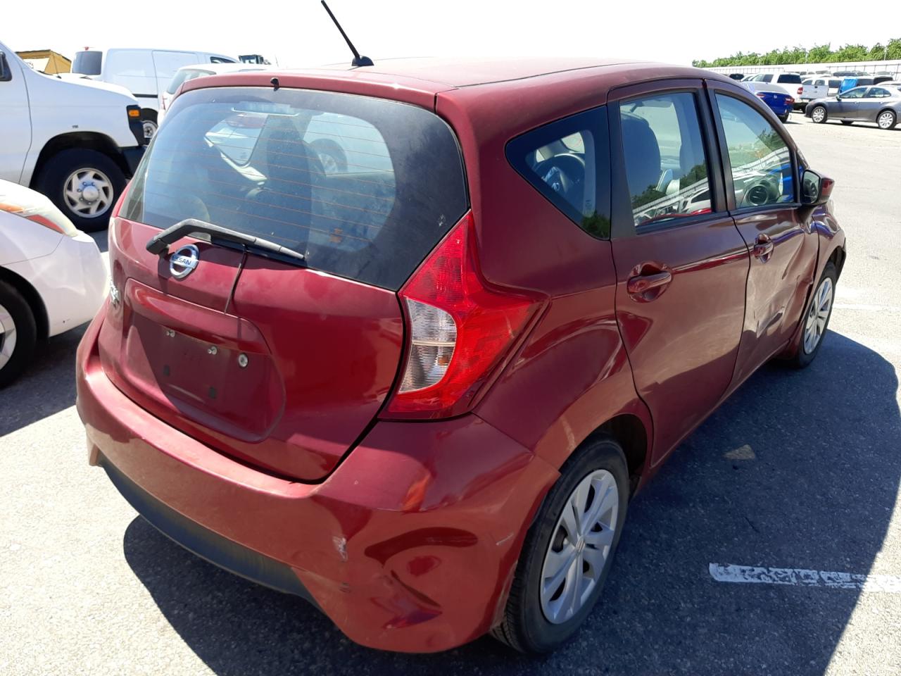 Photo 4 from auction – 2017 NISSAN VERSA NOTE with VIN 3N1CE2CP4HL380013