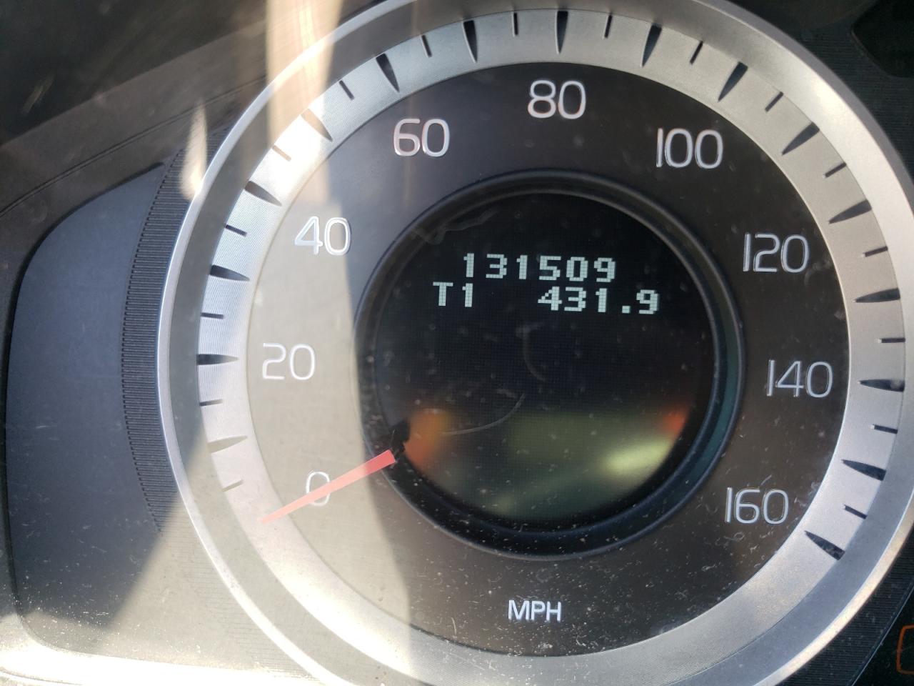 Photo 8 from auction – 2013 VOLVO S60 T5 with VIN YV1612FS3D1216642